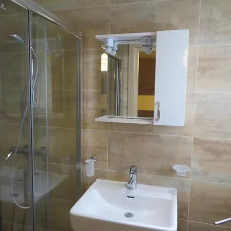 Modern With Stunning Church Views, Distant Seaviews & Terrace Apartmán Mellieħa